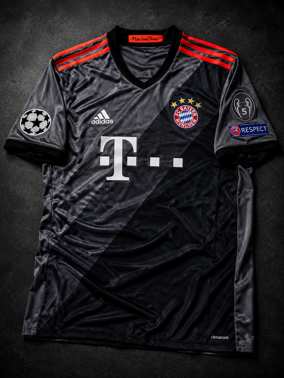 Müller 25 - Bayern Away 2016/17 Champions League