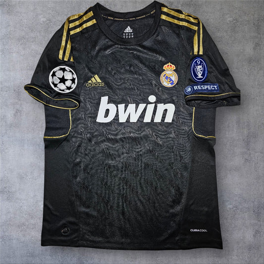 Kaká 8 Real Madrid 2011/12 Away Champions League retro football shirt