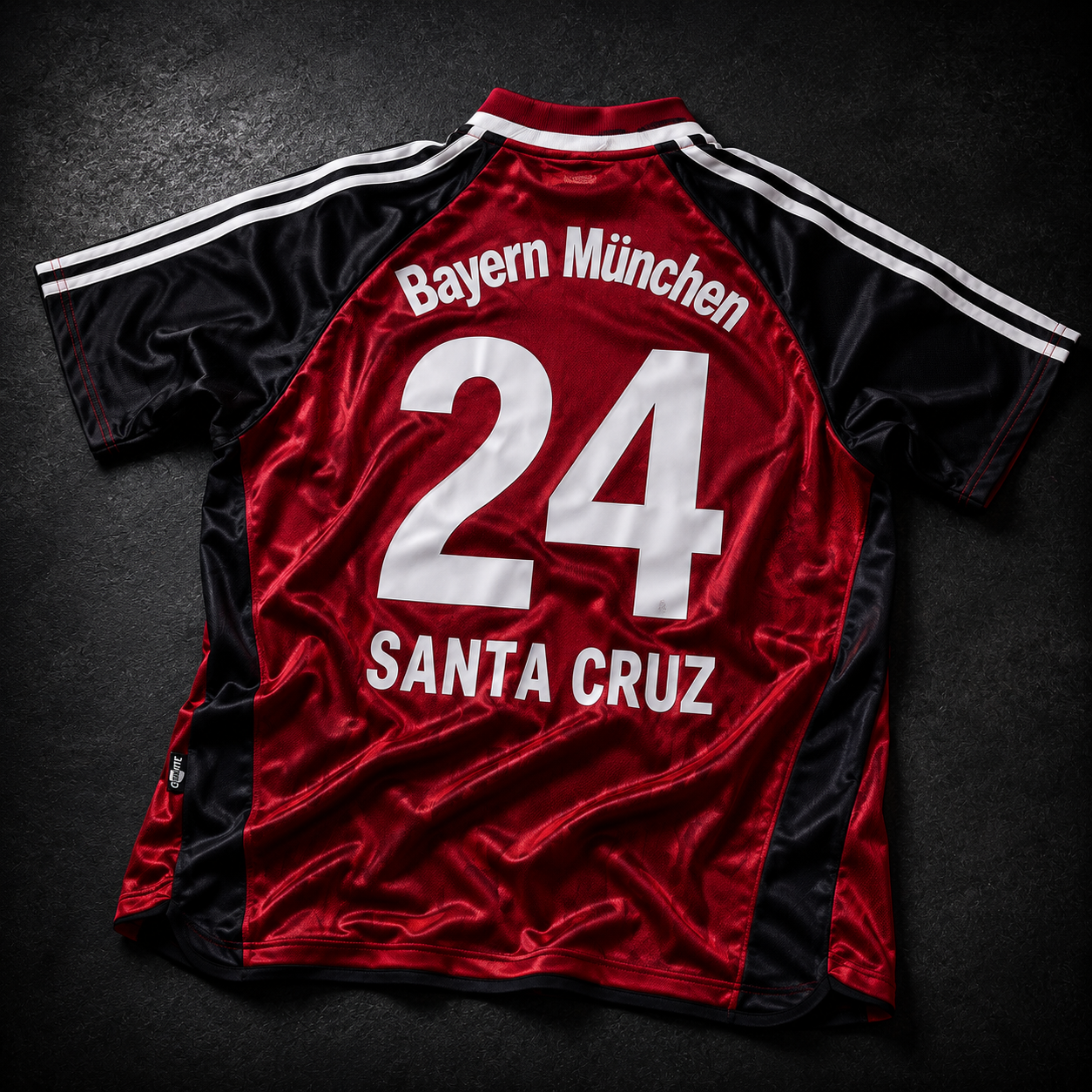 Roque Santa Cruz 24 - Bayern Home 2001/02 (Cópia)