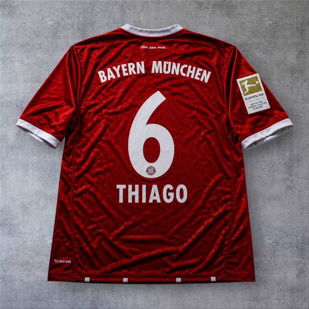 Thiago 6 Bayern Home 2017/18 Bundesliga (Cópia) retro football shirt