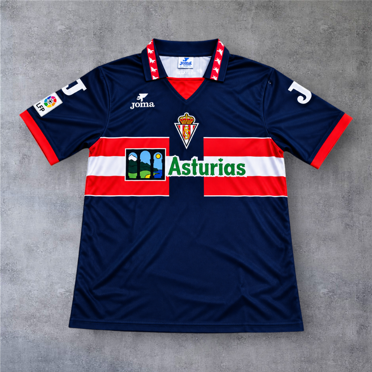 Camisola de futebol A minha loja Sporting Gijon 1996/97 azul marinho com detalhes em vermelho e patrocinador Asturias