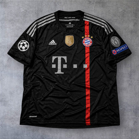 Lewandowski 9 Bayern Away 2014/15 Champions League retro football shirt