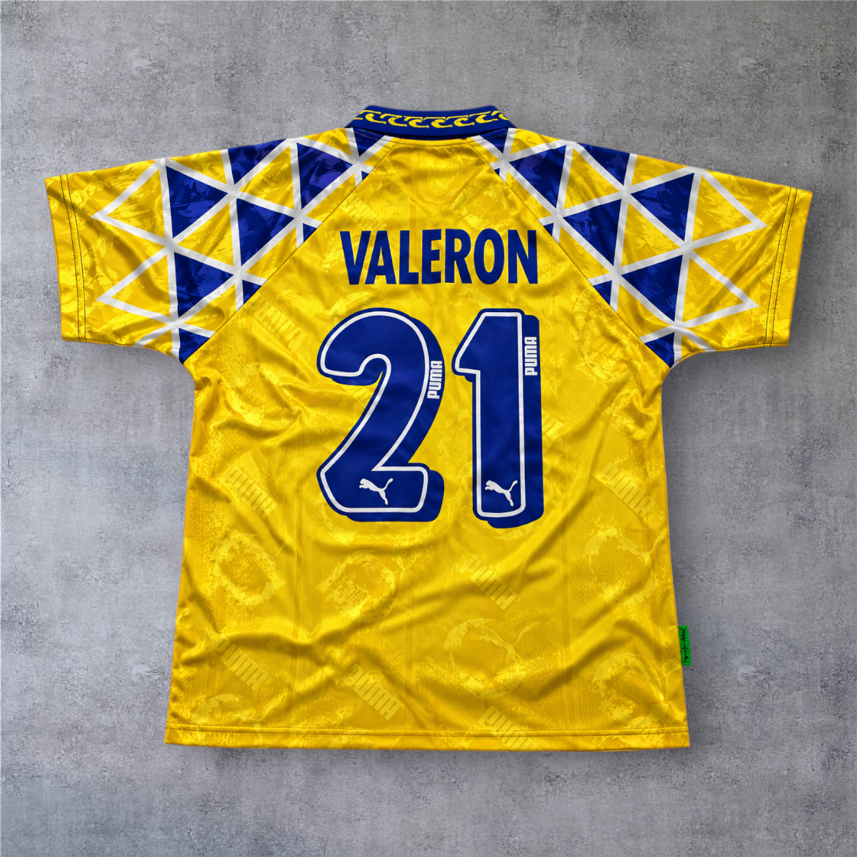 Camisola de futebol A minha loja Las Palmas 1995/96 amarela e azul com o nome Valeron e o número 21 nas costas