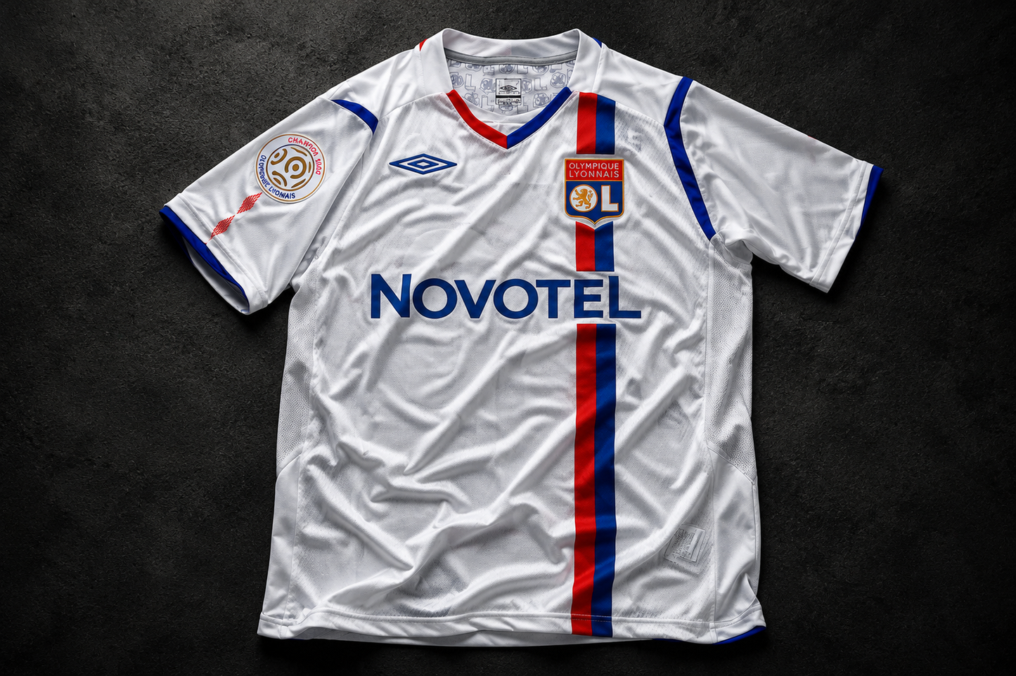 Benzema 10 - Lyon 2008/09 Home Ligue 1