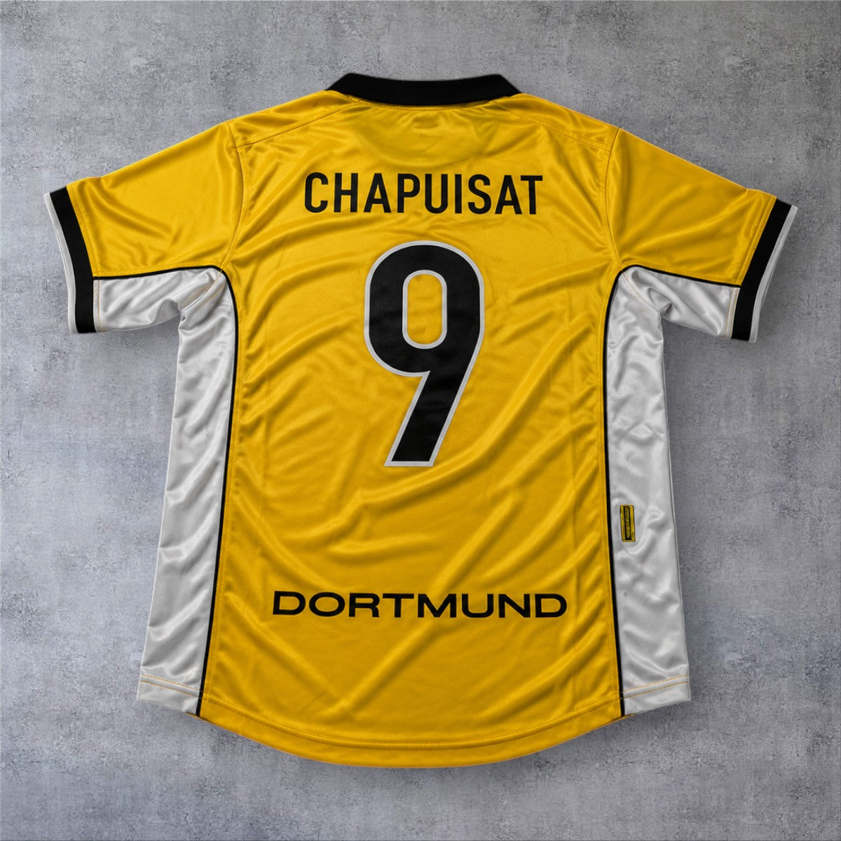 Chapuisat 9 Borussia Dortmund Home 1999 retro football shirt