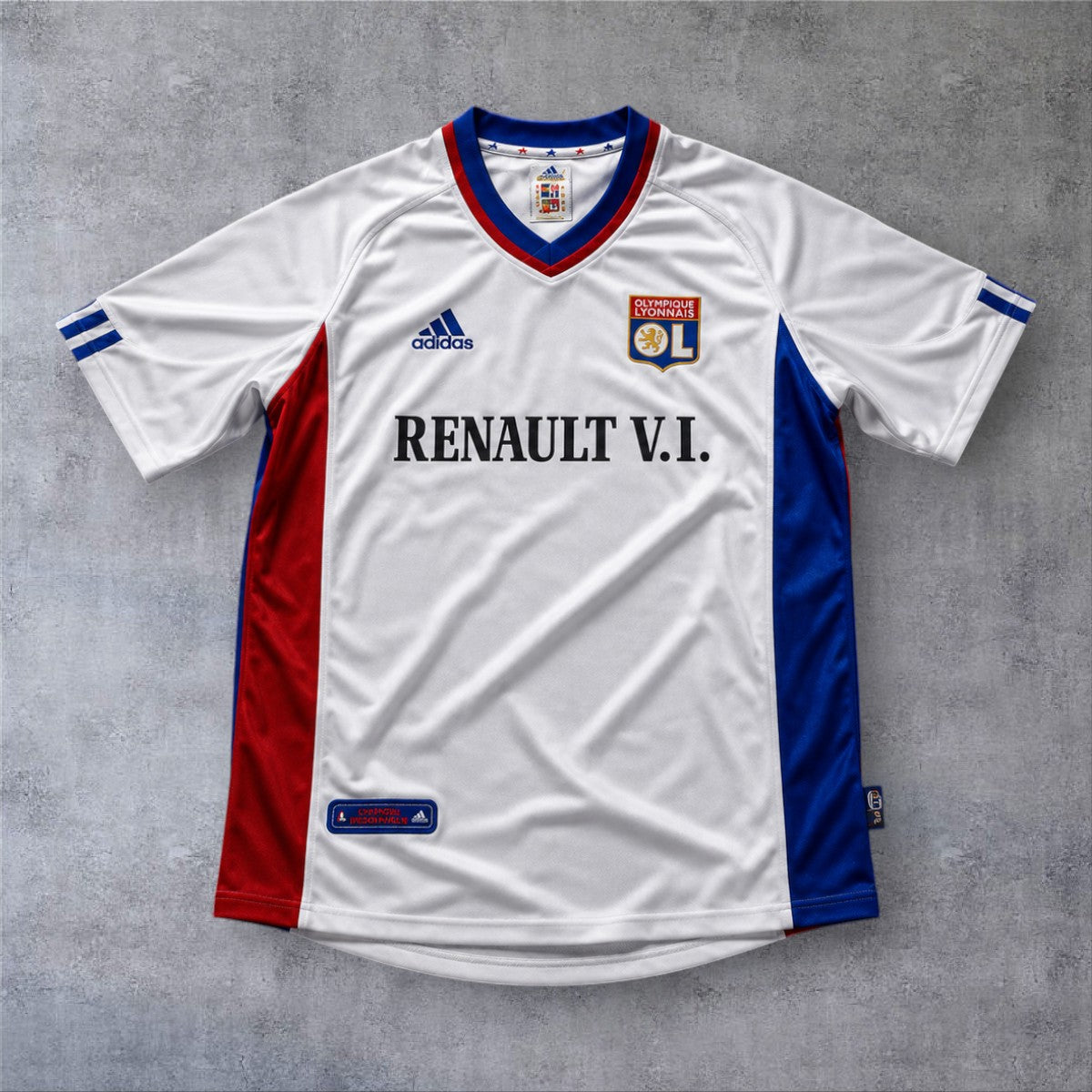 Juninho 8 Lyon 2000/2001 Home retro football shirt