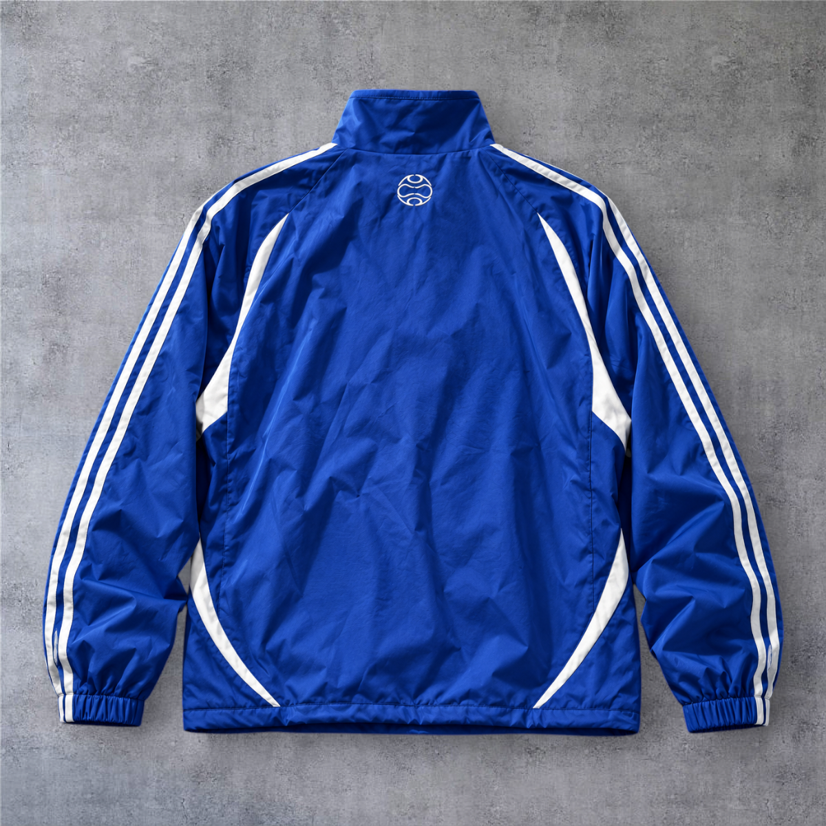 Casaco vintage de futebol da Grécia 2006 da A minha loja, azul com riscas brancas e fecho completo.
