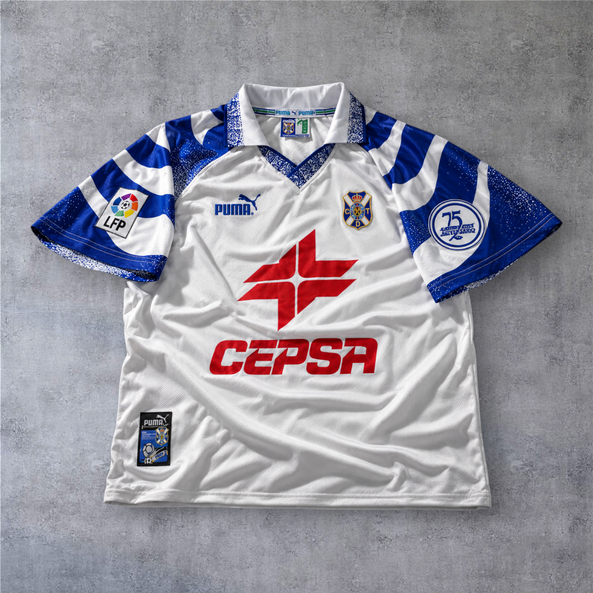 Camisola de futebol A minha loja Tenerife 1997/98 branca e azul com patrocinador Cepsa e detalhes Puma