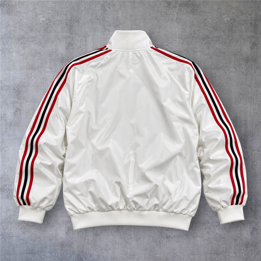 Casaco vintage A minha loja Milan 2014 branco com fecho completo e riscas laterais pretas e vermelhas nas mangas