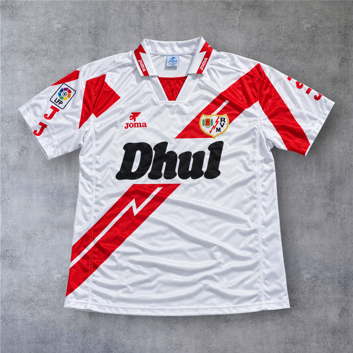 Camisola de futebol A minha loja Rayo Vallecano 1994/95 branca com faixa diagonal vermelha e logótipo Joma