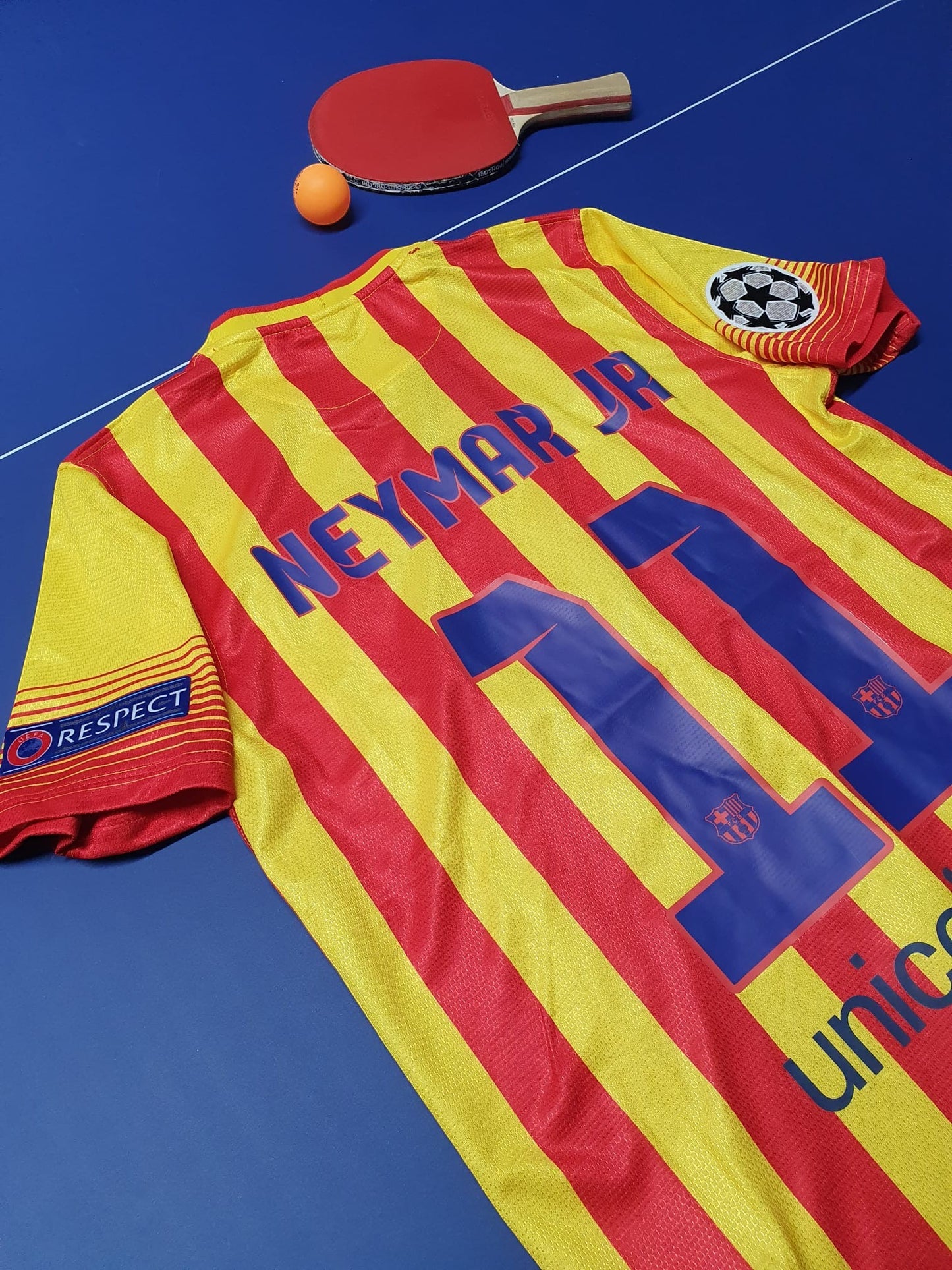 Neymar Jr 11 Barcelona 2013/2014 Away Champions League retro football shirt