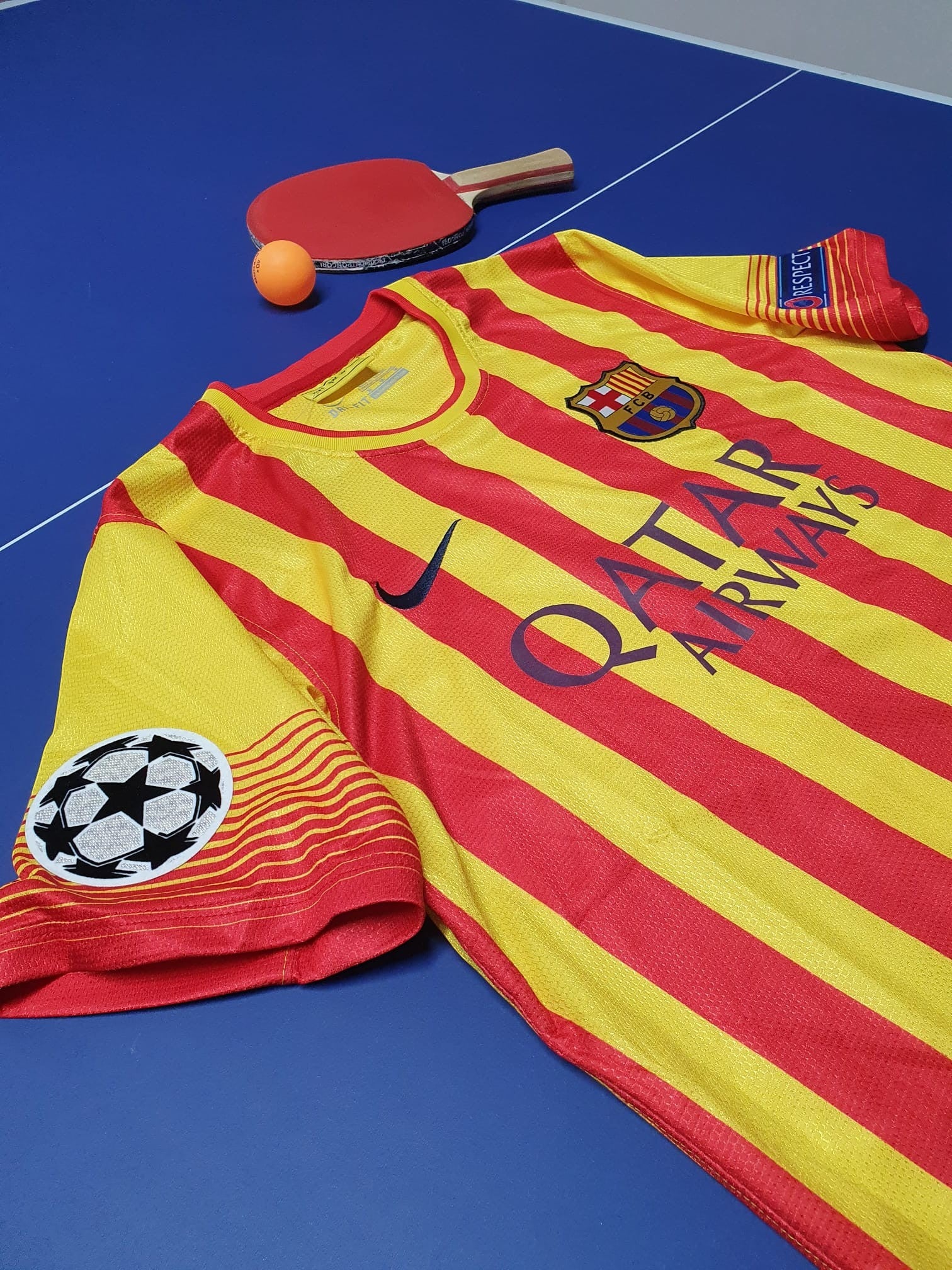 Neymar Jr 11 Barcelona 2013/2014 Away Champions League retro football shirt