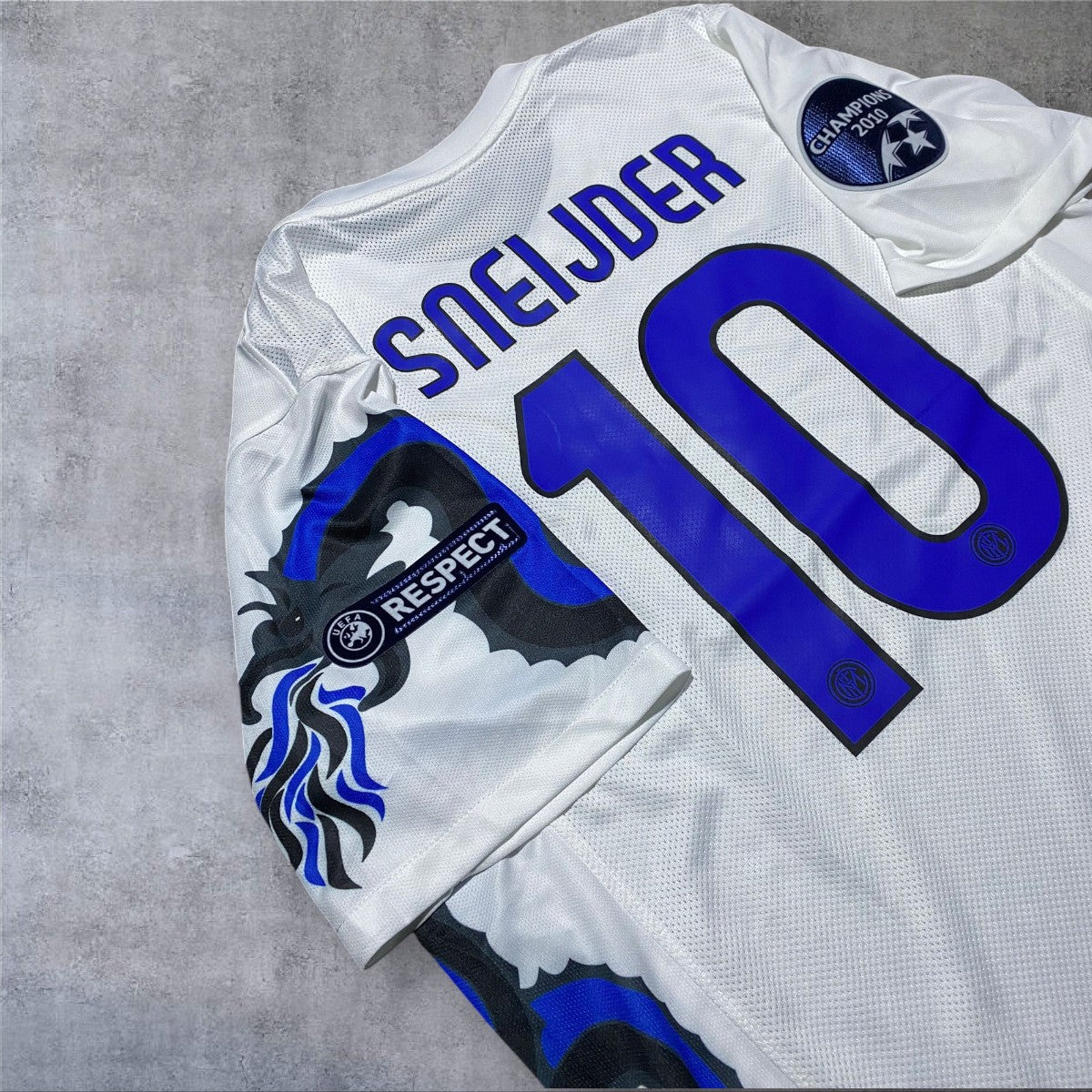 Sneijder 10 - Inter Away 2010/2011 Champions League