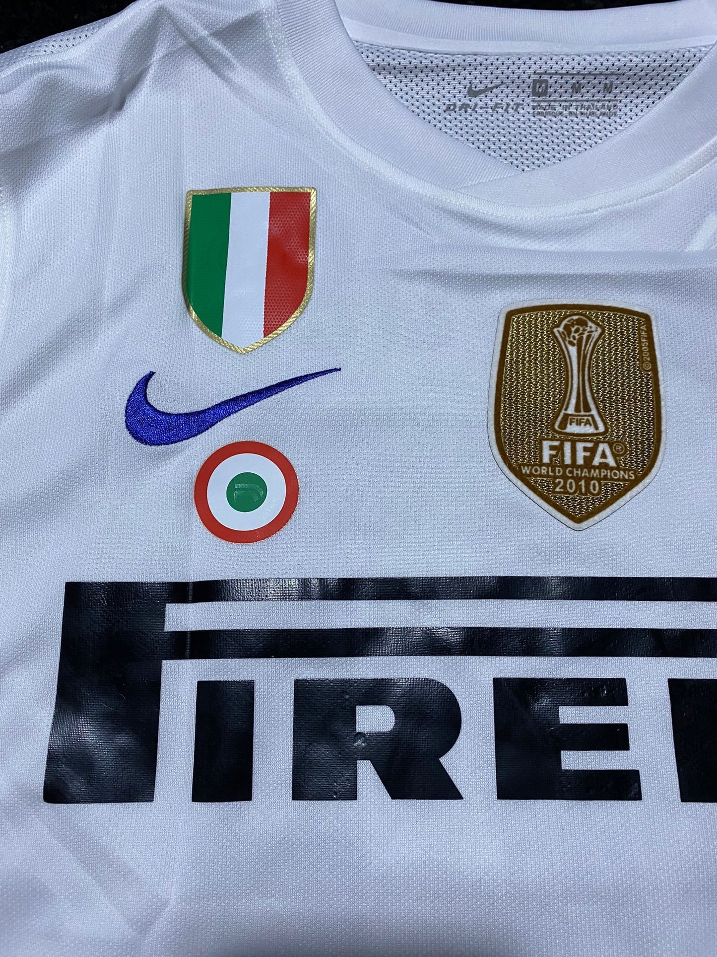 Sneijder 10 - Inter Away 2010/2011 Champions League