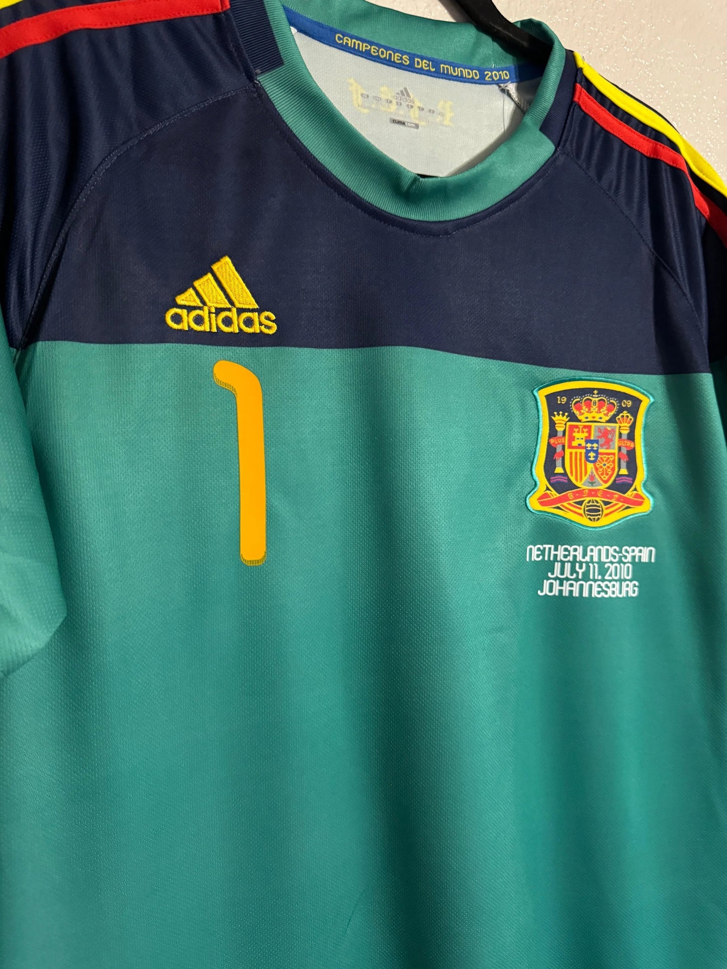 Casillas 1 Spain 2010 World Cup retro football shirt