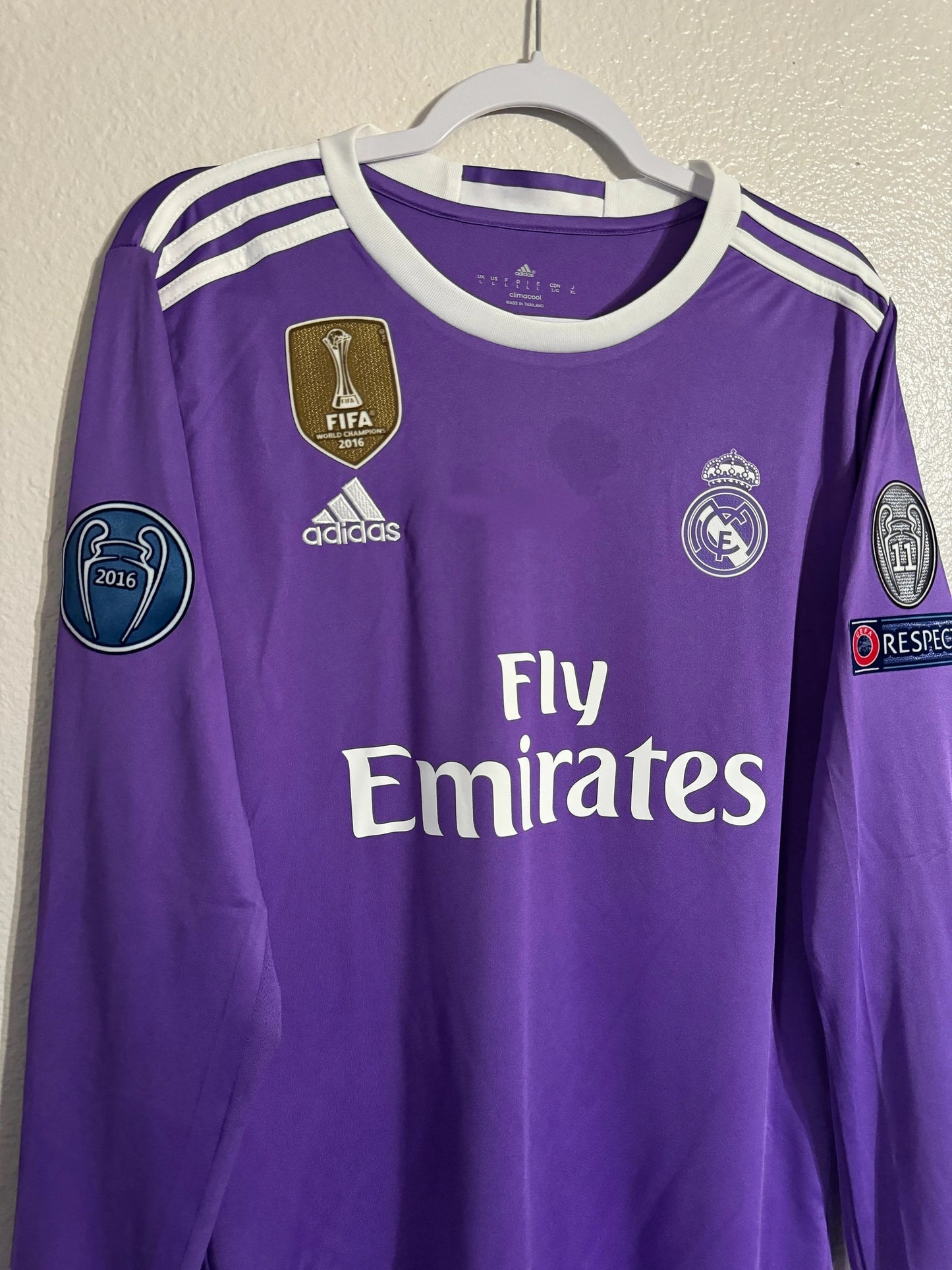 Kroos 8 - Real Madrid 2016/2017 Away Champions League