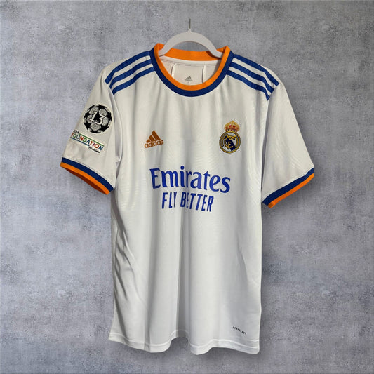 Valverde 15 Real Madrid 2021/22 Champions League retro football shirt