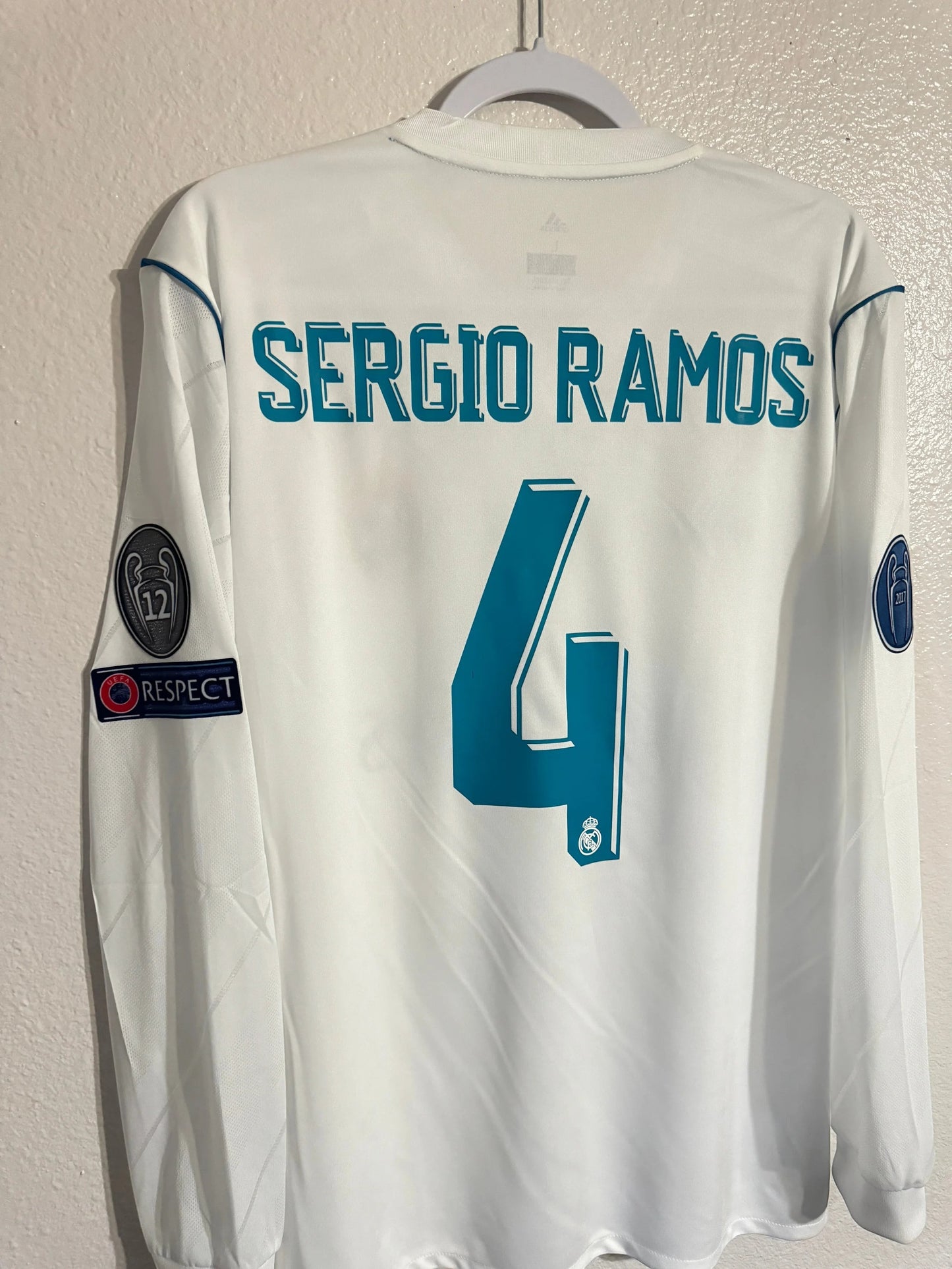 Sergio Ramos 4 - Real Madrid 2017/18 Home Champions League