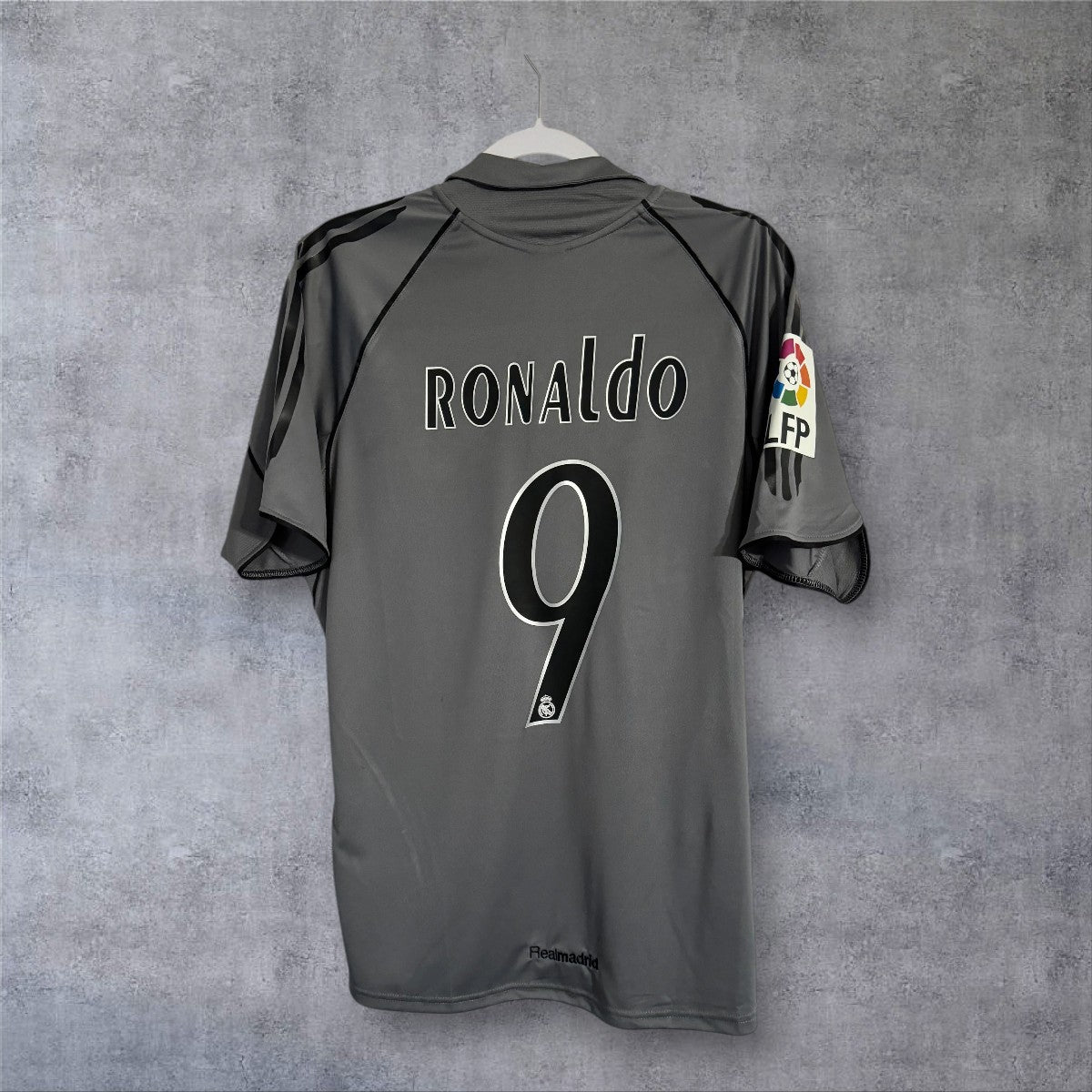 Ronaldo 9 - Real Madrid Away 2005/06 La Liga