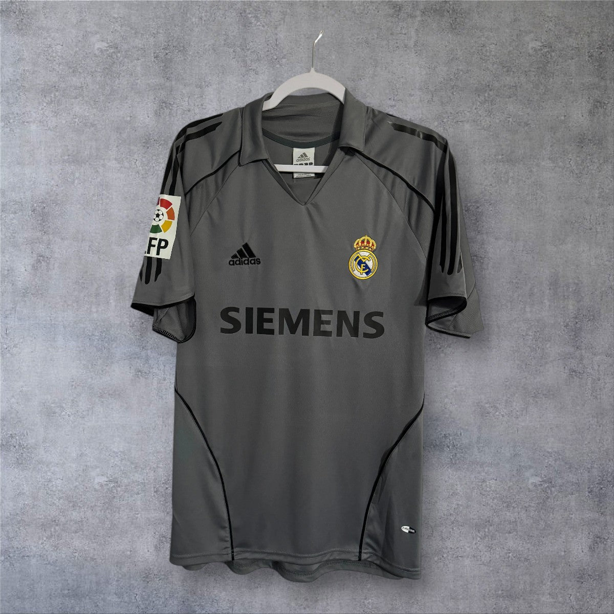 Ronaldo 9 - Real Madrid Away 2005/06 La Liga