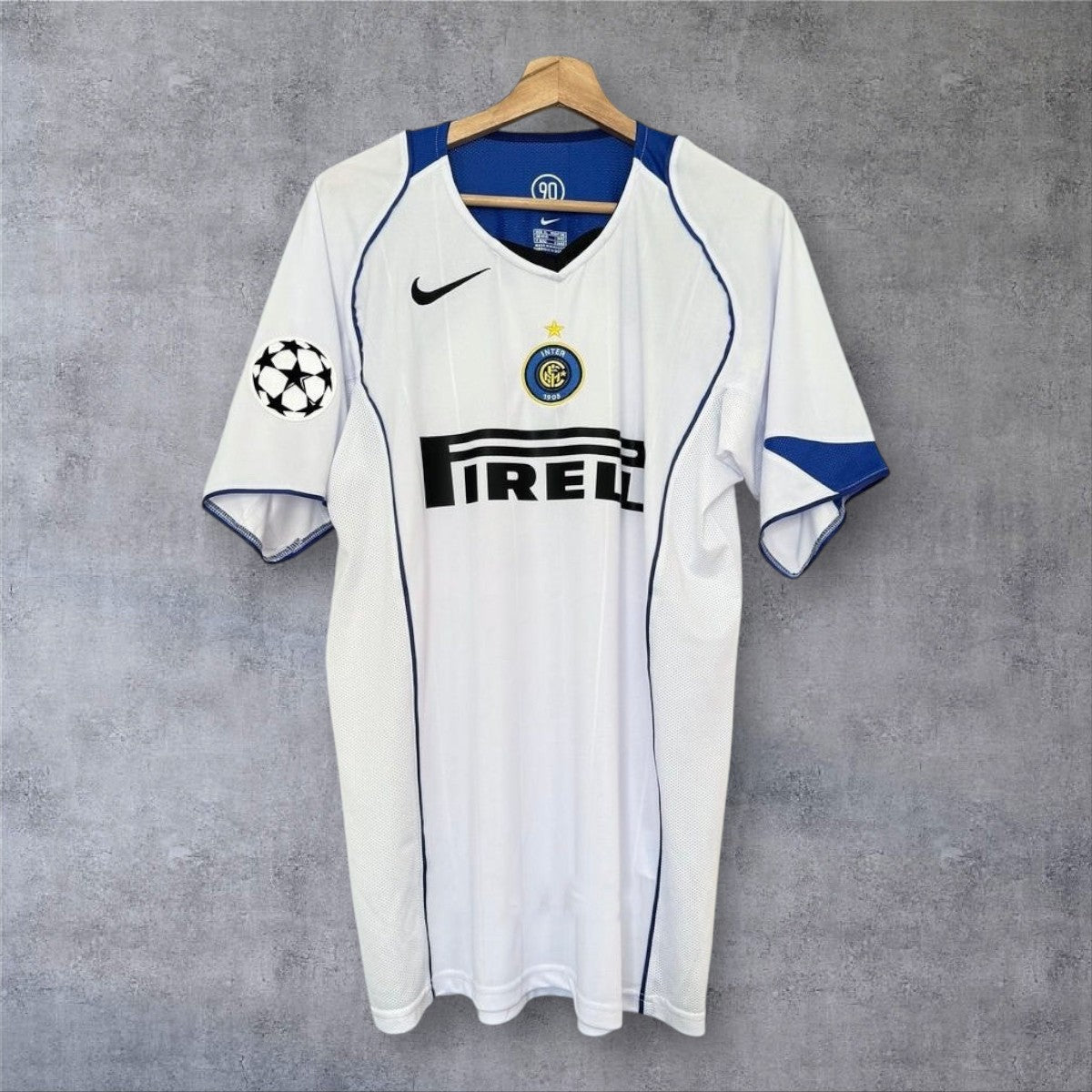 Adriano 10 Inter Away Kit 2004/05 Champions League