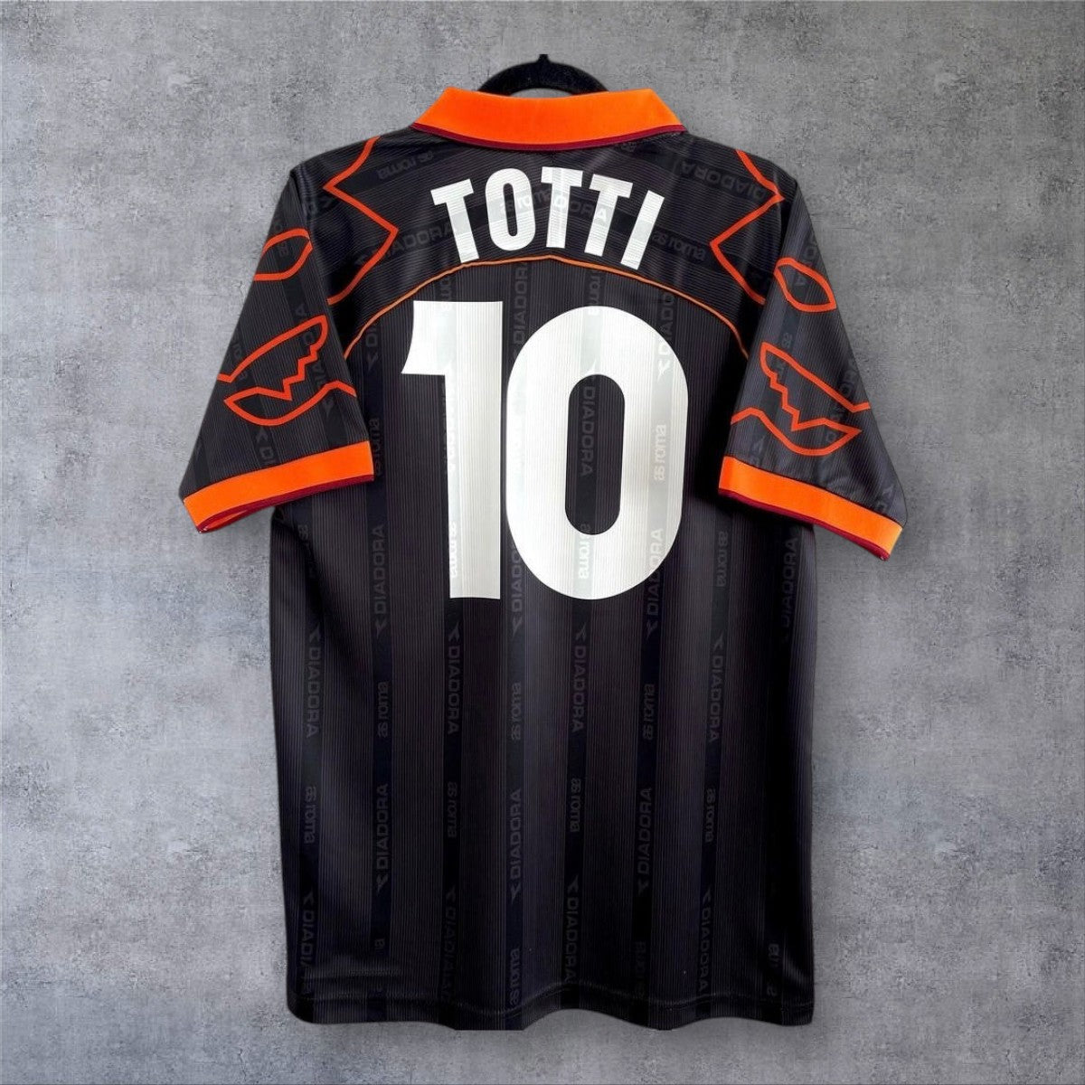 Totti 10 - Roma Away Kit 1999/00