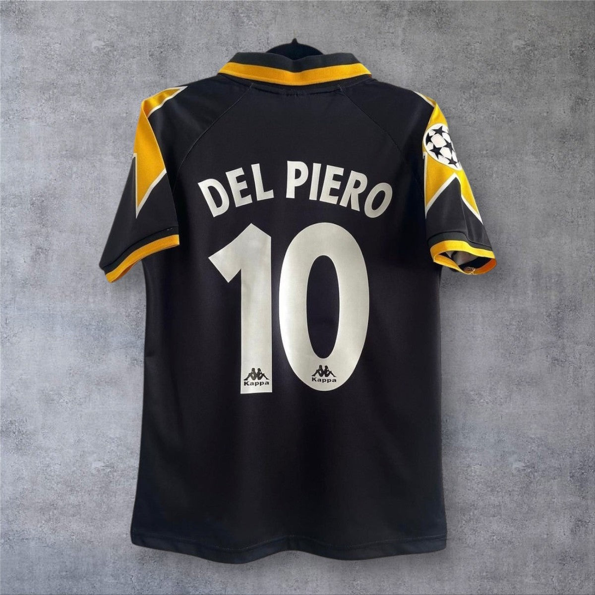 Del Piero 10 - Juventus Away Kit Champions League 1995/96