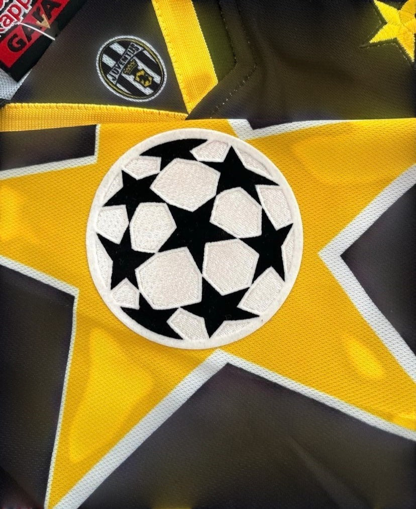 Del Piero 10 - Juventus Away Kit Champions League 1995/96