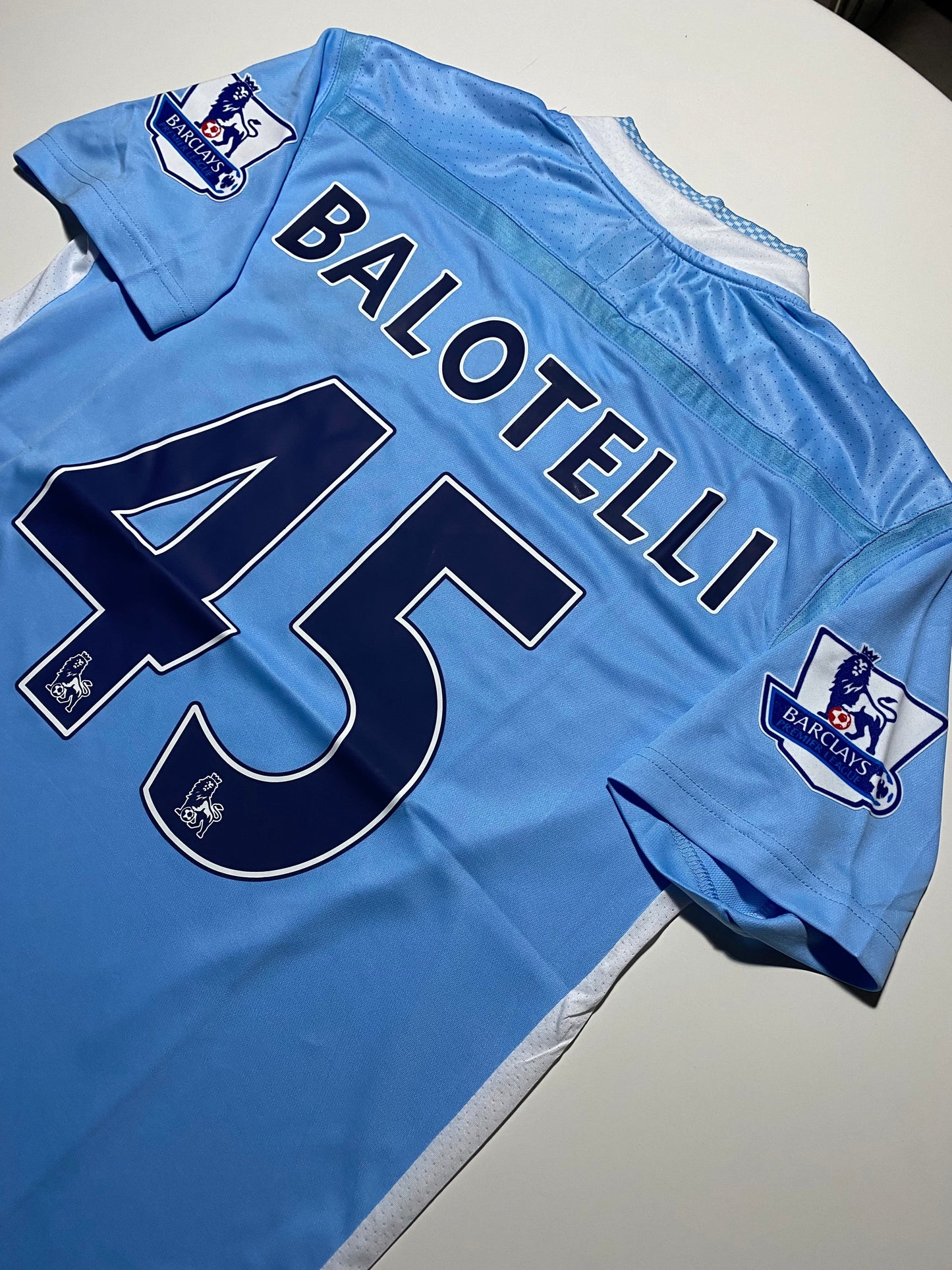 Balotelli 45 - Manchester City 2011/12 Premier League