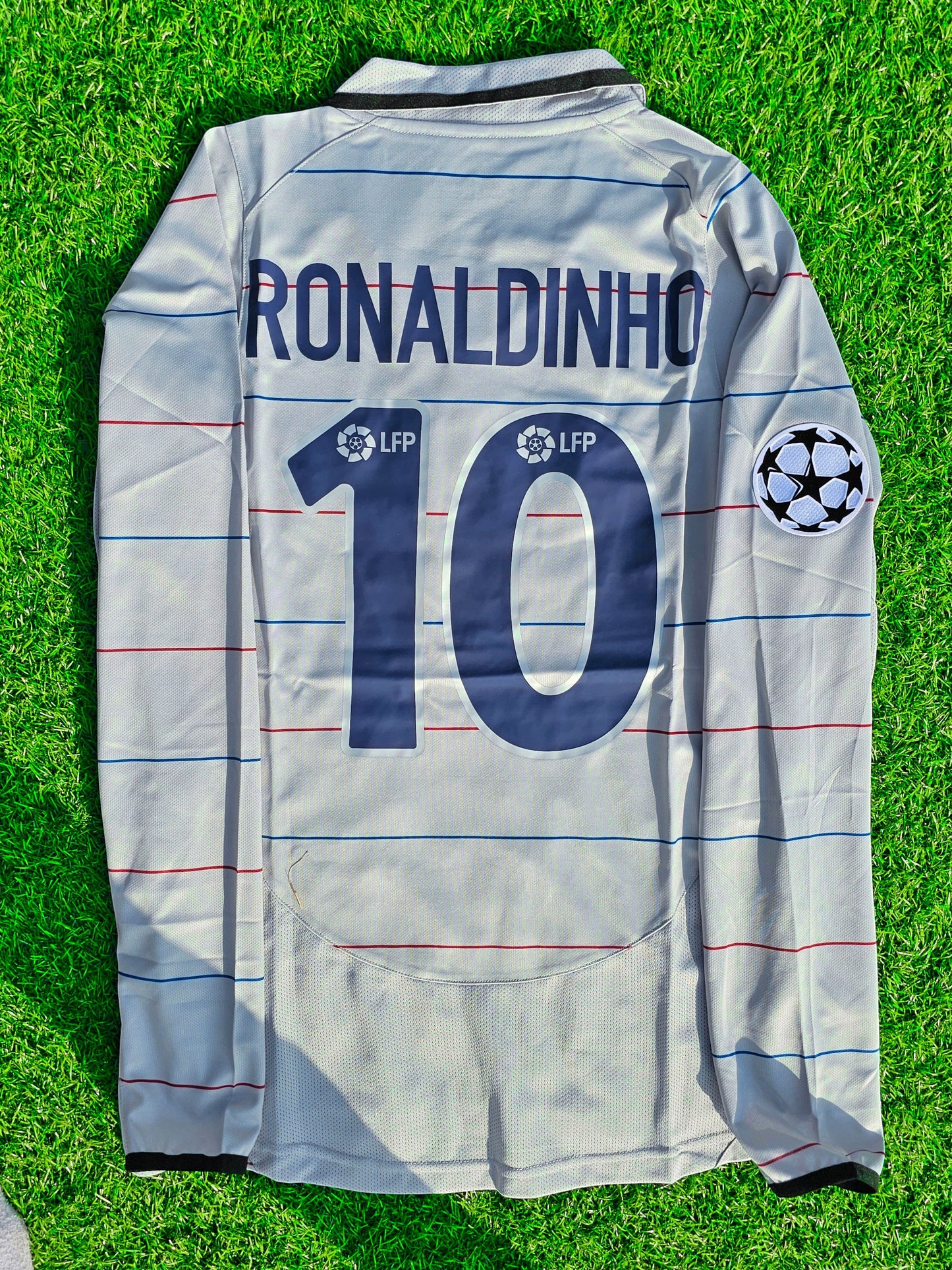 Ronaldinho 10 - Barcelona 2004/2005 Away Champions League