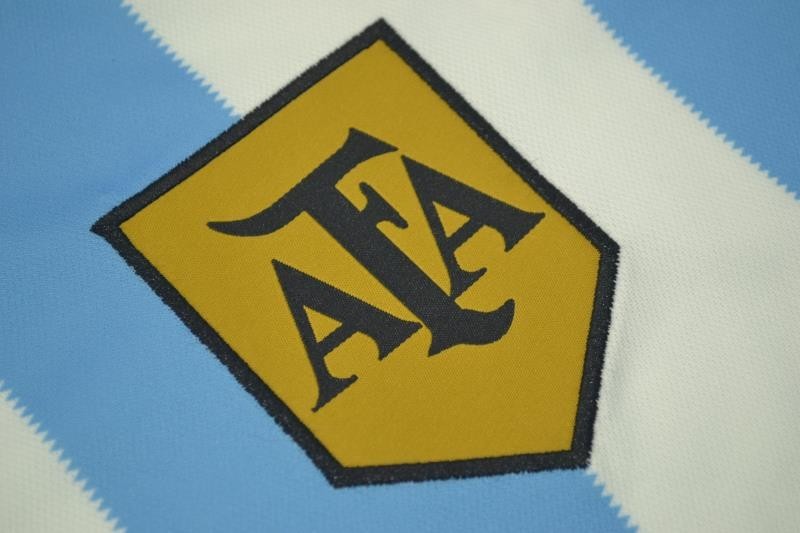 Kempes 10 Argentina Home 1978 retro football shirt