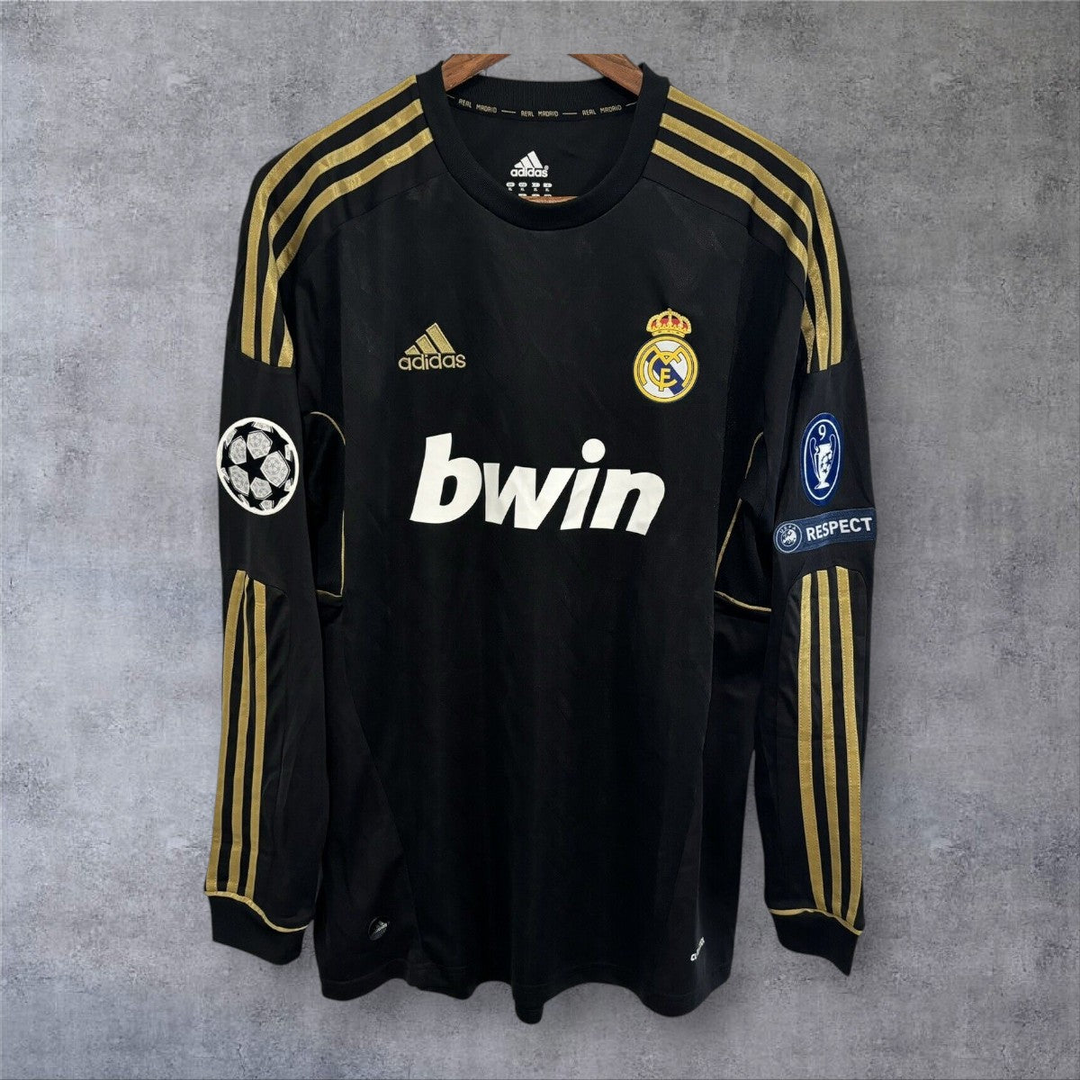 Ozil 10 - Real Madrid 2011/2012 Away Champions League
