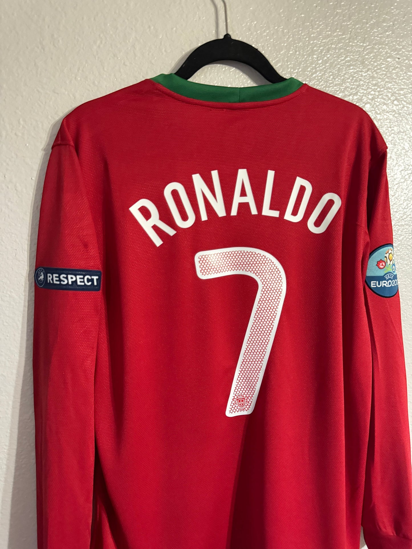 Ronaldo 7 Portugal Home 2012 Euro retro football shirt