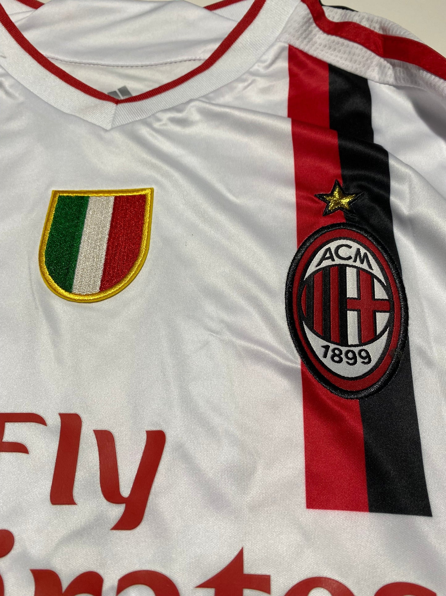 Seedorf 10 - Milan Away 2011-12 Champions League